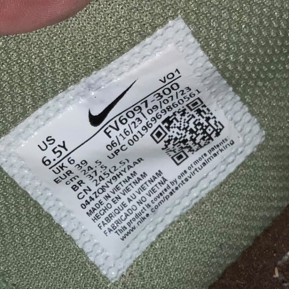 Nike Ja NRG Halloween - Zombie Edition sneakers,‎ tennis shoes size 6.5 Y - Picture 13 of 15